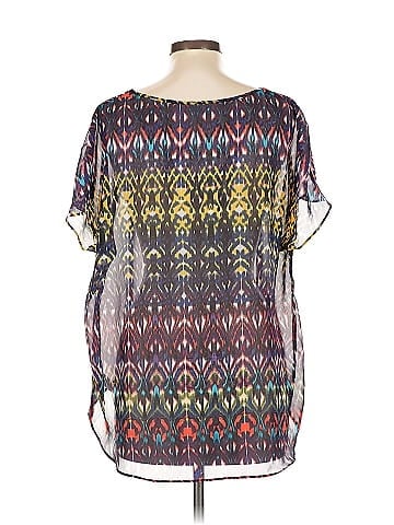 Bisou Bisou Short Sleeve Blouse (view 2)