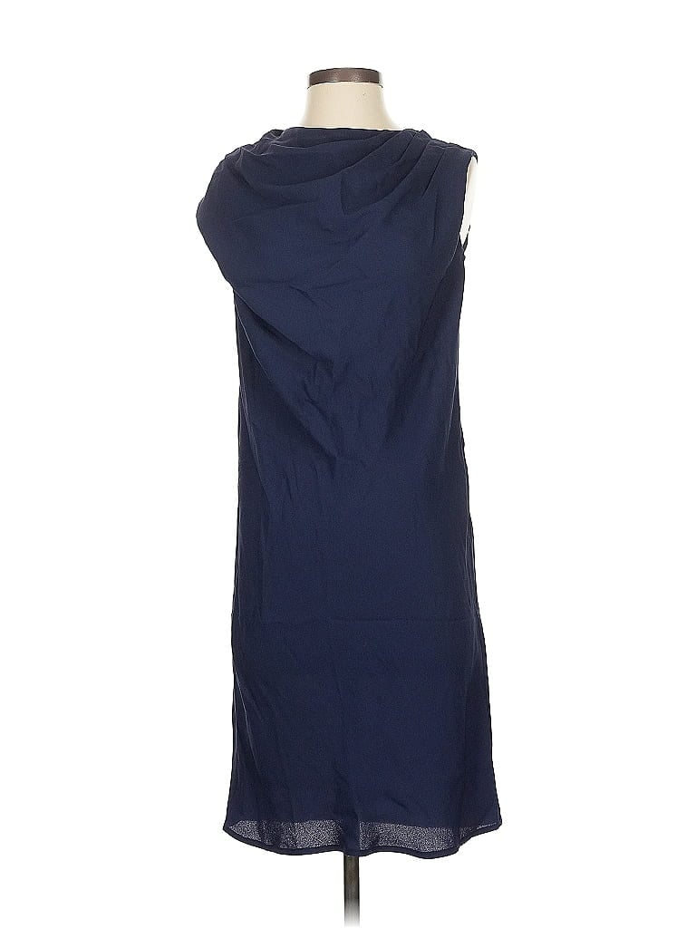Click to view more detailed imagery on our partner's website Pre-owned Halston Heritage Casual Dress In Blue