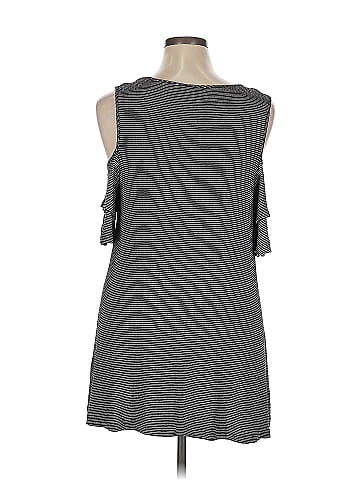 Elle Sleeveless Top (view 2)