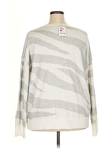 Fate Pullover Sweater (view 2)