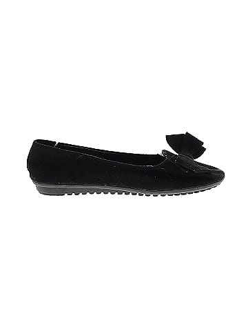 Unbranded Flats (view 1)