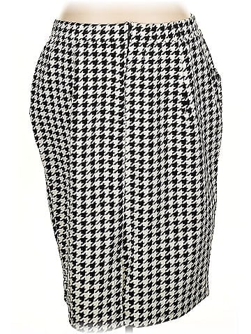 Liz & Me Casual Skirt (view 2)