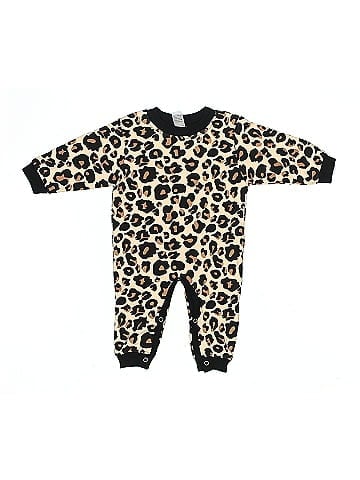 Laughing Giraffe Long Sleeve Outfit (view 1)