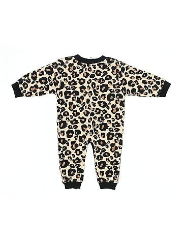 Laughing Giraffe Long Sleeve Outfit (view 2)