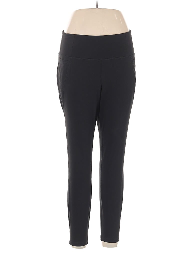 Pre-owned Livi Active Pants In Black
