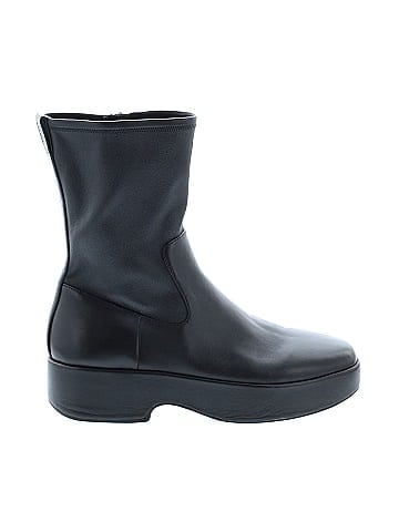 FitFlop Boots (view 1)