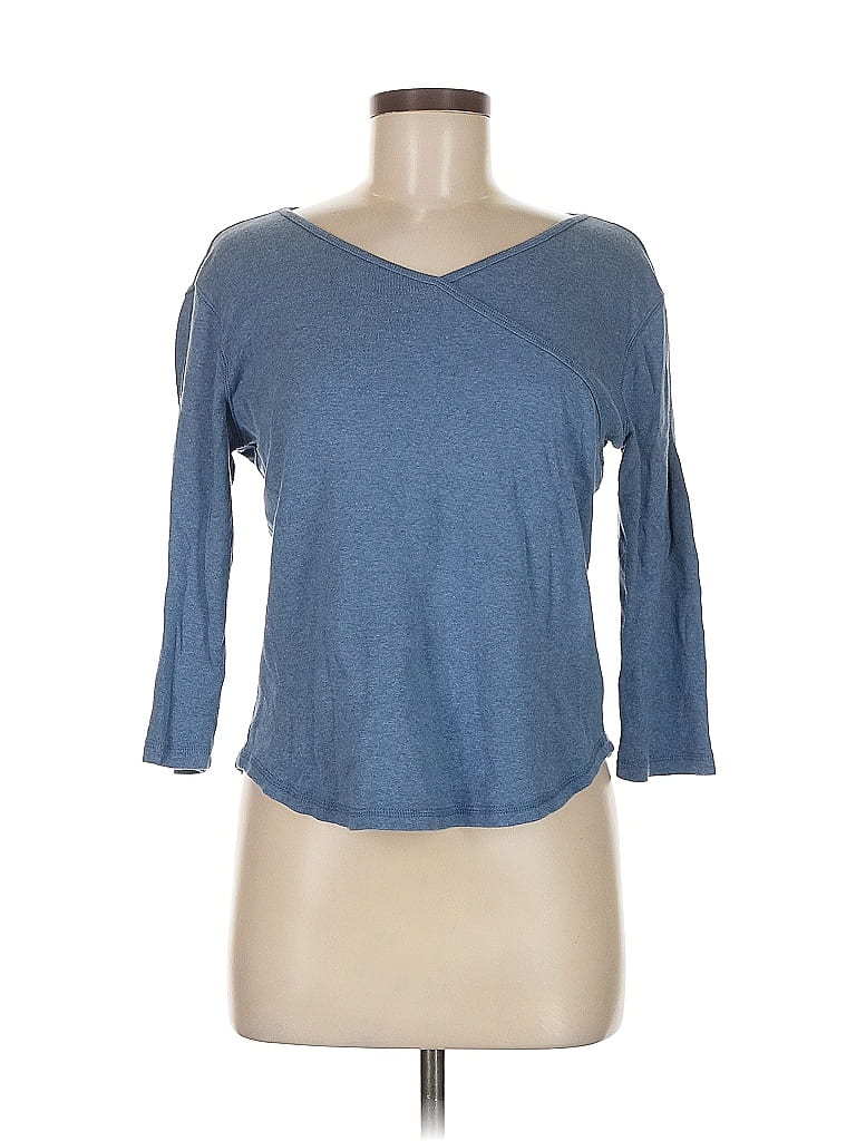 Click to view more detailed imagery on our partner's website Pre-owned Liz Claiborne 3/4 Sleeve T-shirt In Blue