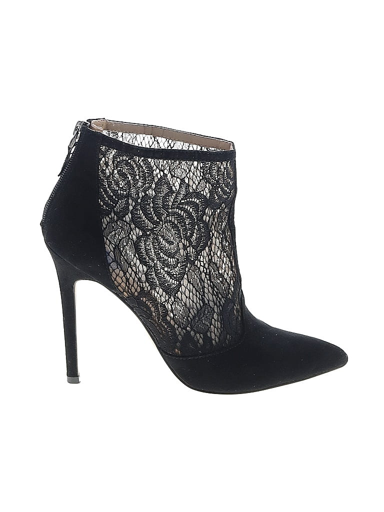 Pre-owned Bcbgmaxazria Ankle Boots In Black