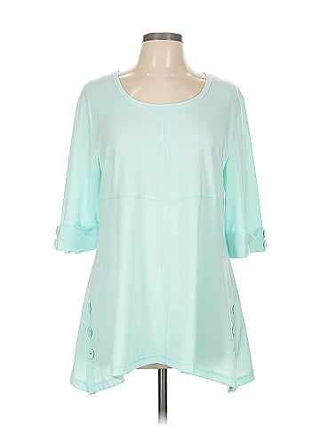 Simply Noelle 3/4 Sleeve Top (view 1)