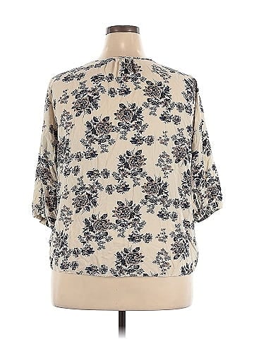 Fun2Fun 3/4 Sleeve Blouse (view 2)