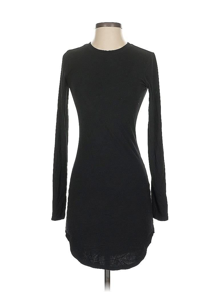 Click to view more detailed imagery on our partner's website Pre-owned Forever 21 Casual Dress In Black