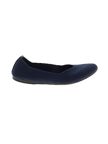 Unbranded Flats (view 1)