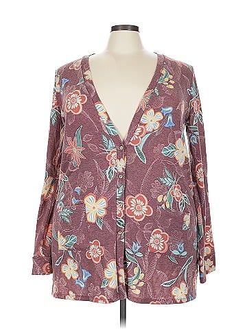 Agnes & Dora Cardigan (view 1)