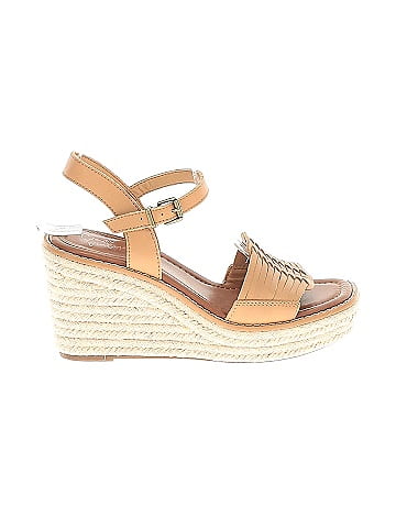 Crown Vintage Wedges (view 1)