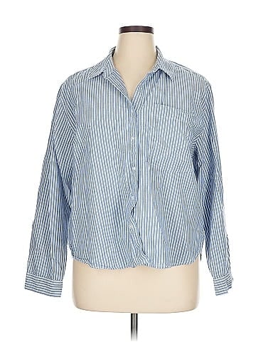BeachLunchLounge 3/4 Sleeve Button-Down Shirt (view 1)