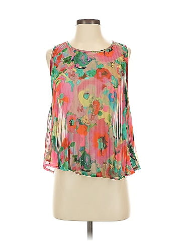BB Dakota Sleeveless Blouse (view 1)
