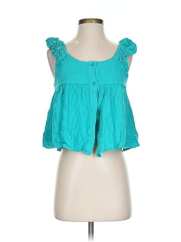 New In Sleeveless Blouse (view 1)