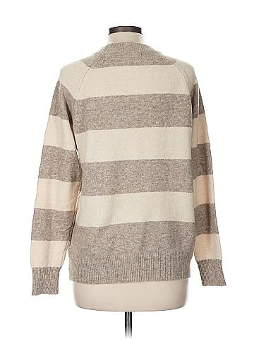 Betsey's Boutique Shop Pullover Sweater (view 2)