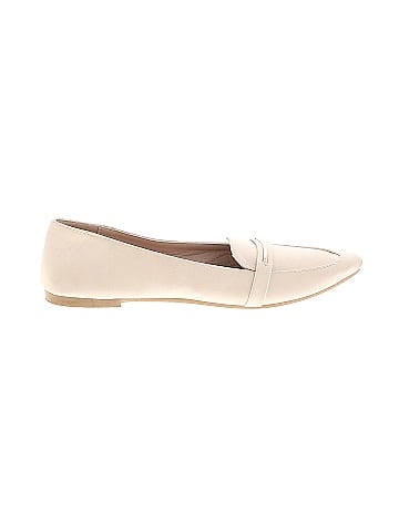 Unbranded Flats (view 1)