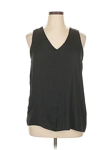 Cupcakes & Cashmere Sleeveless T-Shirt (view 1)