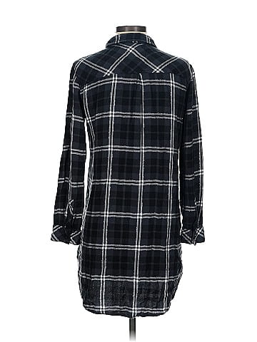 Rails 3/4 Sleeve Button-Down Shirt (view 2)