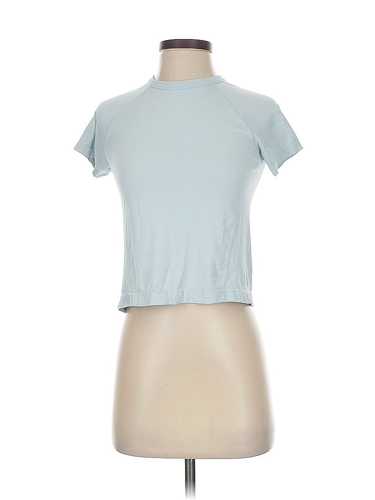 Click to view more detailed imagery on our partner's website Pre-owned Athleta Short Sleeve Turtleneck In Blue