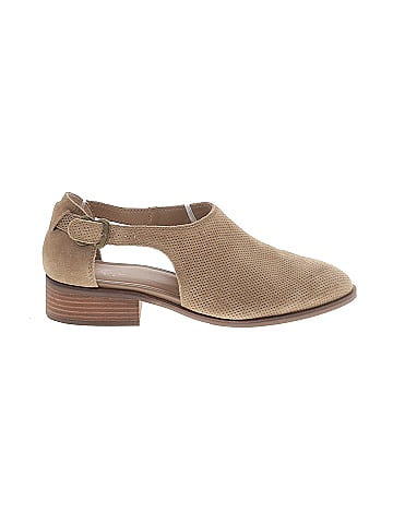 Crown Vintage Flats (view 1)