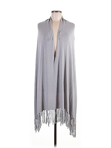 Lovestitch Poncho (view 1)