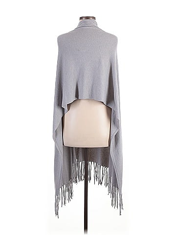 Lovestitch Poncho (view 2)