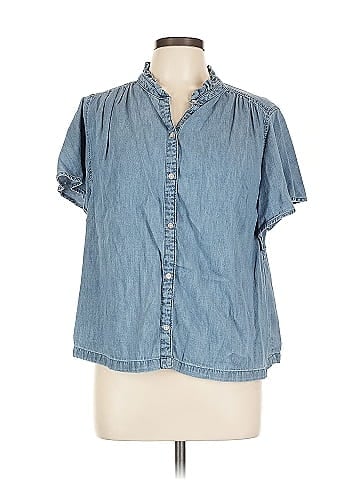 Gap Short Sleeve Button-Down Shirt (view 1)
