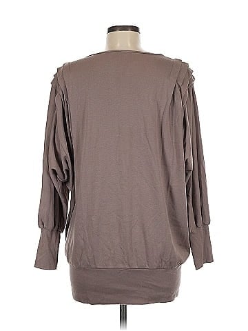 Bobbie Brooks Long Sleeve Top (view 2)