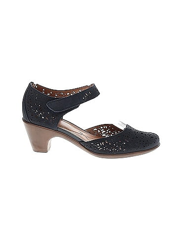 Easy Spirit Heels (view 1)