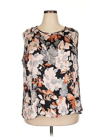 Kasper Sleeveless Blouse (view 1)