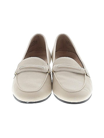 Vionic Flats (view 2)