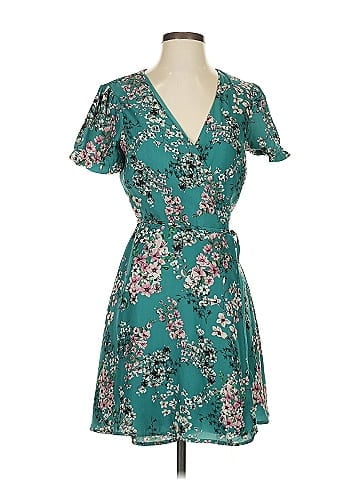 Cupcakes & Cashmere Casual Dress (view 1)