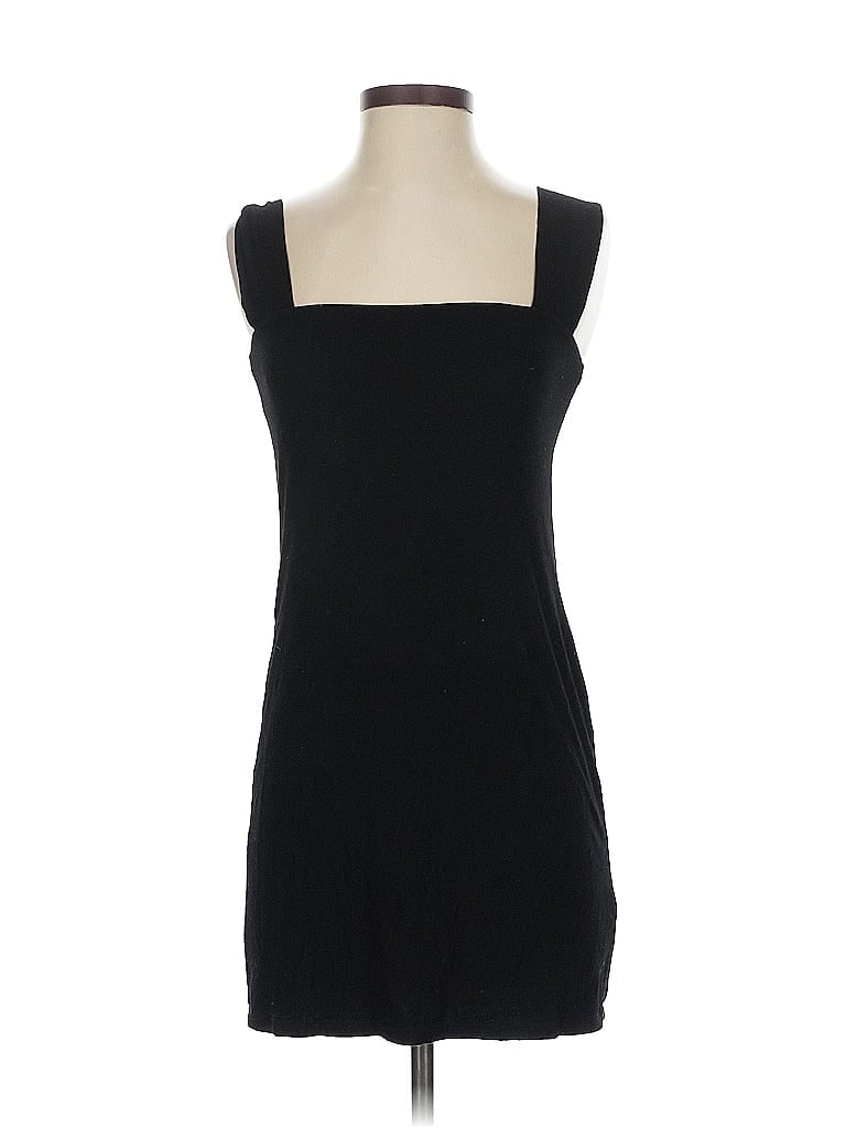 Click to view more detailed imagery on our partner's website Pre-owned Michael Lauren Tank Top Black Strapless Neckline Tops