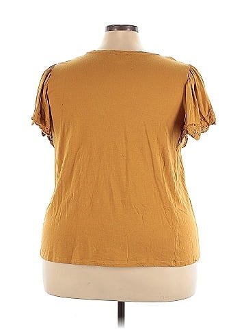 T Tahari Short Sleeve Top (view 2)