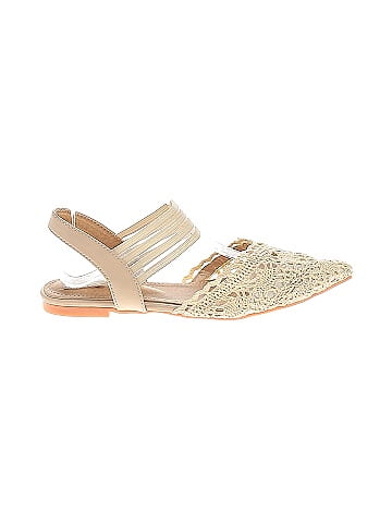 Unbranded Flats (view 1)