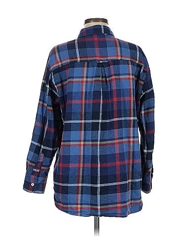 Old Navy - Maternity Long Sleeve Button-Down Shirt (view 2)