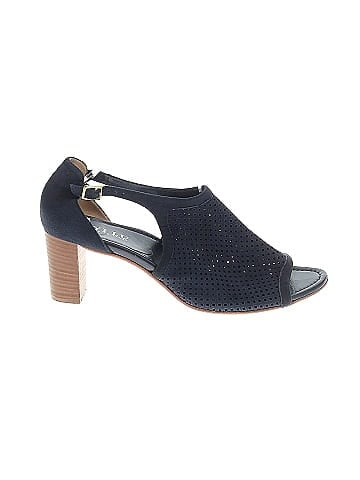 Anyi Lu Heels (view 1)