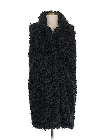 BB Dakota Faux Fur Vest (view 1)