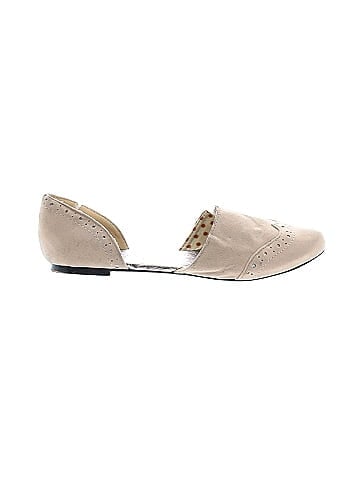 Restricted Shoes Flats (view 1)
