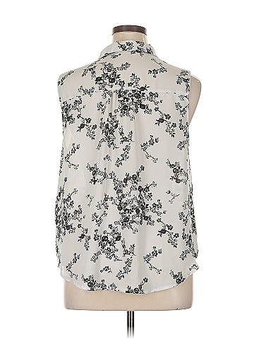 Elle Sleeveless Blouse (view 2)