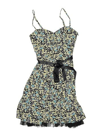 B. Darlin Casual Dress (view 1)