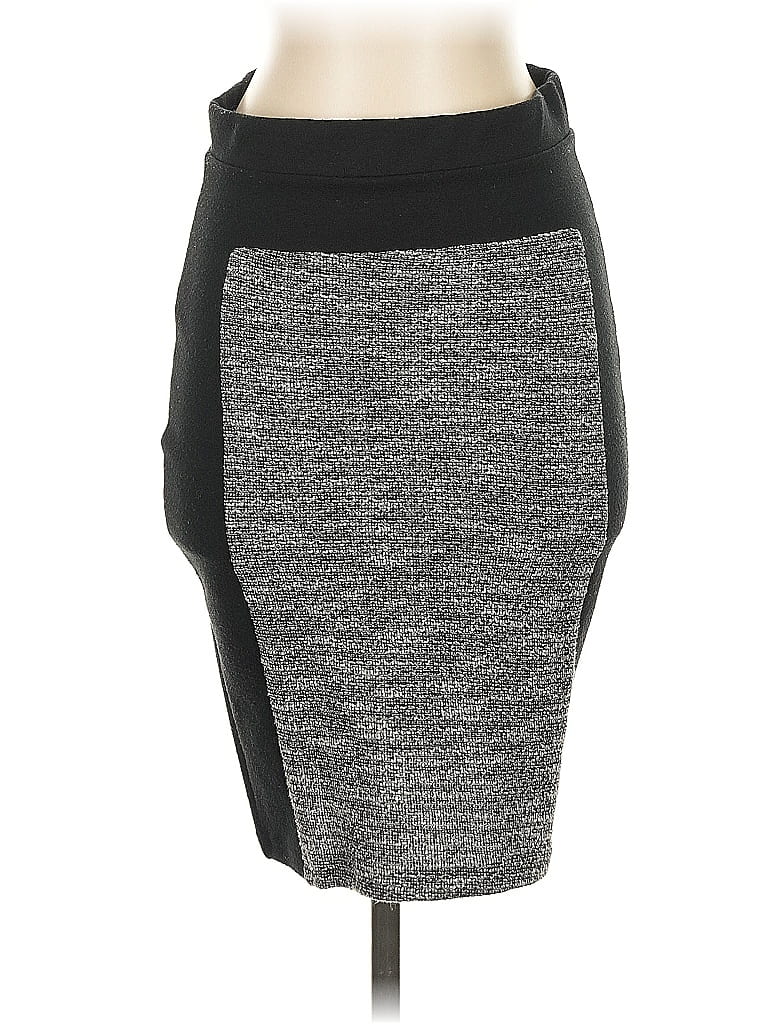 Pre-owned Bebe Casual Skirt In Gray