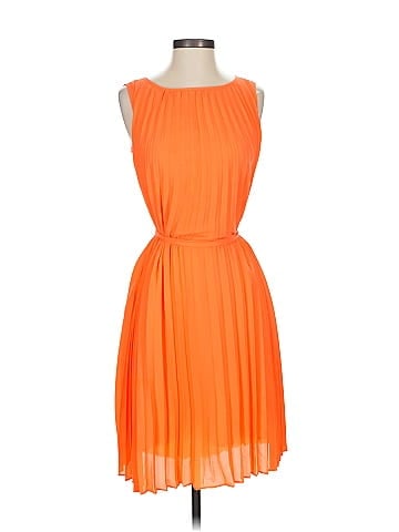 Banana Republic Cocktail Dress (view 1)