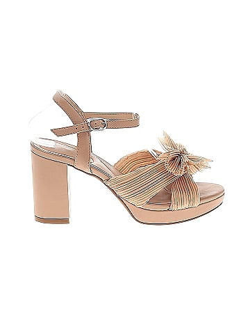 Kelly & Katie Heels (view 1)