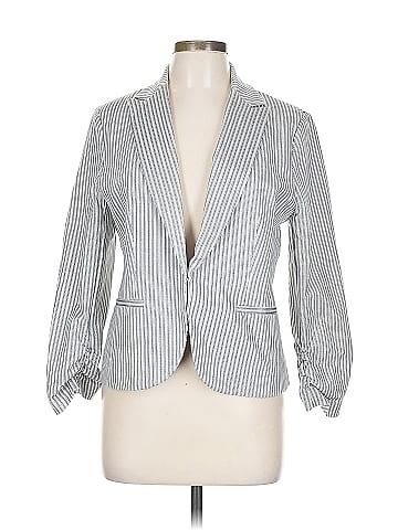Amanda + Chelsea Blazer (view 1)