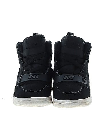 Air Jordan Sneakers (view 2)