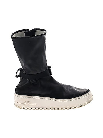 Nike Boots (view 1)